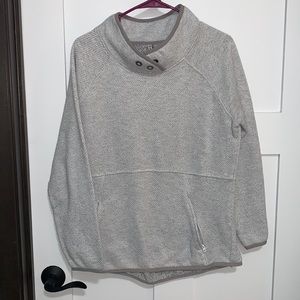 Sweatshirt with front zipper pocket